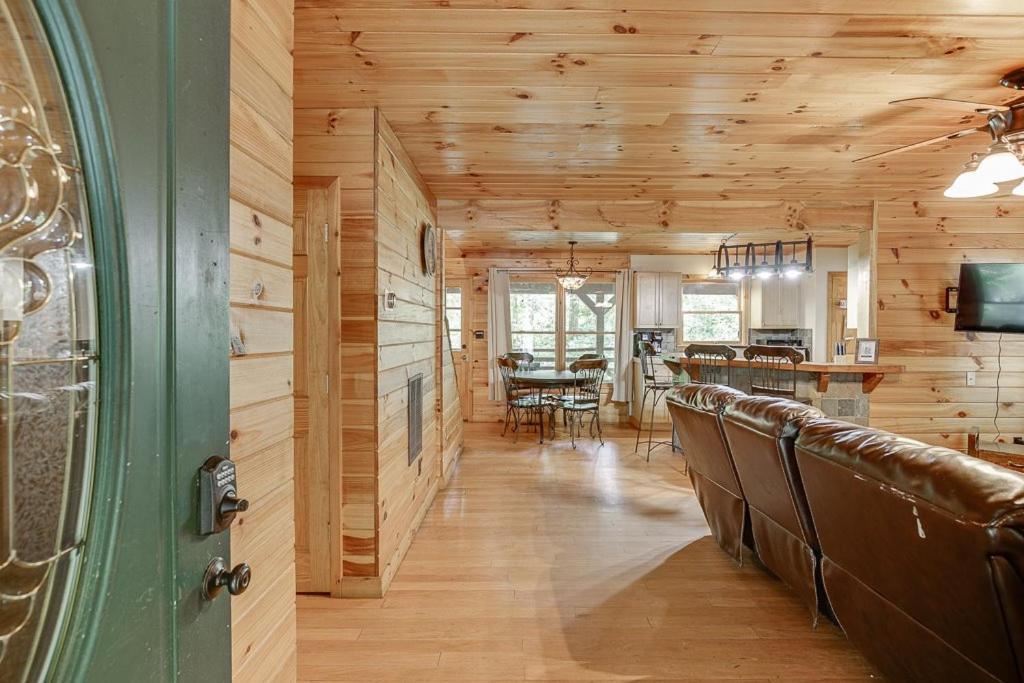 Cabin With Jacuzzi & Hydrotherapy Spanear Helen Cleveland Exterior foto